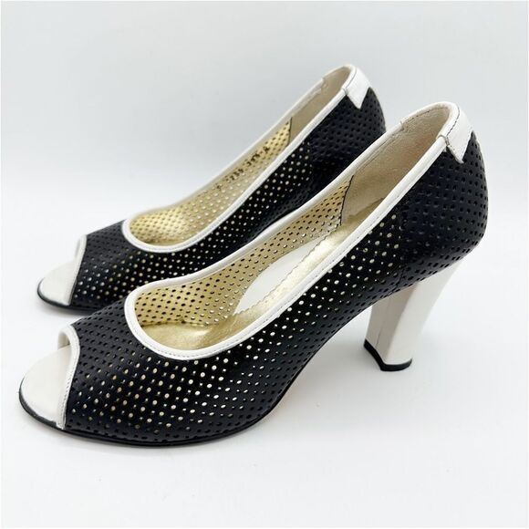 Taryn Rose Creamy Napa Mesh‎ Open Toe Spectator Heels Sz US 8 EUR 38.5 Narrow - Picture 2 of 15